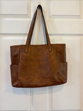 Bueno Brown Tote Bag with Side Pockets
